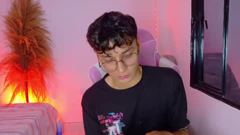 Snapshot of tifany_eiden chatting on July 13, 12:41 pm tifany_eiden online show from July 13, 12:41 pm
