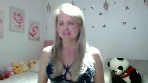 Snapshot of tifanycoopers chatting on March 2, 10:55 am Tifany online show from March 2, 10:55 am