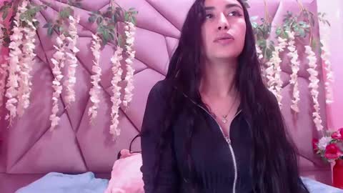 TIFANI online show from December 12, 3:21 am