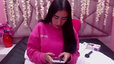 TIFANI online show from January 26, 2:24 am
