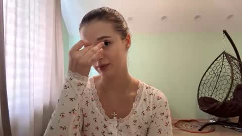 Hello My name is Mary online show from June 28, 12:22 pm