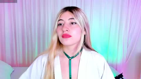 Snapshot of tiffany_beckerr chatting on April 21, 3:07 pm Tiffany Becker online show from April 21, 3:07 pm