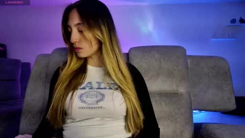 Snapshot of tiffany_bela chatting on September 13, 12:54 am Tiffany Bela online show from September 13, 12:54 am