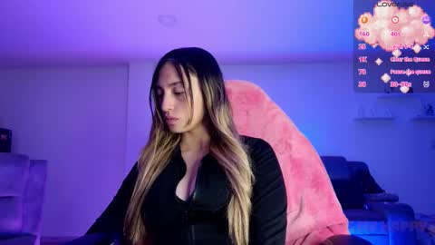 Snapshot of tiffany_bela chatting on October 3, 11:13 pm Tiffany Bela online show from October 3, 11:13 pm