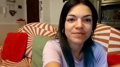 Snapshot of tiffany_chloe chatting on January 15, 9:03 am Tiffany online show from January 15, 9:03 am