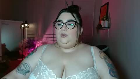 dont forget ask for custom vids  online show from April 25, 6:38 am