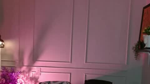 dont forget ask for custom vids  online show from April 26, 10:18 pm