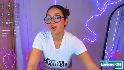 Snapshot of tiffany_lopez22 chatting on November 14, 3:49 am Tiffany Lopez online show from November 14, 3:49 am