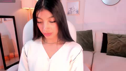 tiffany_low online show from February 25, 2:59 pm