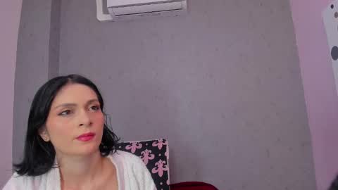 tiffany_mendez online show from September 24, 12:08 pm