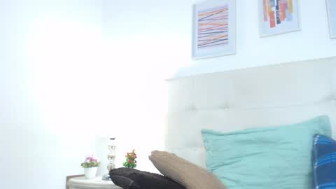 Tifanny Fox online show from January 3, 6:22 am