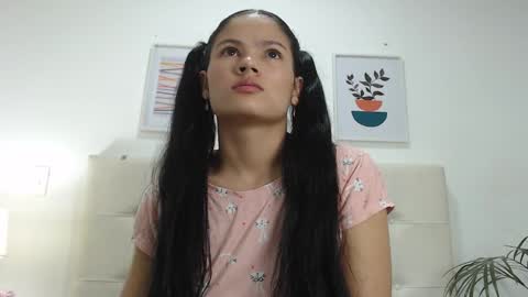 Tifanny Fox online show from March 12, 9:02 am