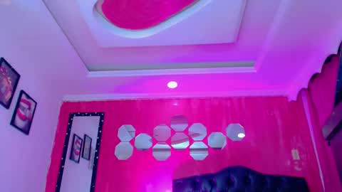 tiffanymackensyy69 online show from February 18, 1:34 am