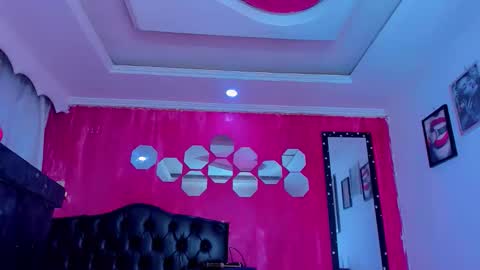 tiffanymackensyy69 online show from June 9, 12:00 am