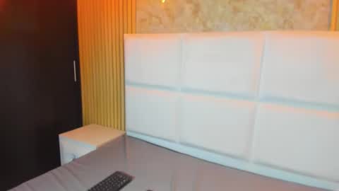 Snapshot of tiffanymonrow chatting on February 14, 11:18 am TiffanyMonrow online show from February 14, 11:18 am