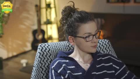 tiffanyriox online show from April 7, 11:48 pm