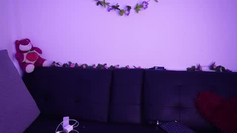 My name is Tiffany welcome  online show from March 20, 3:00 am