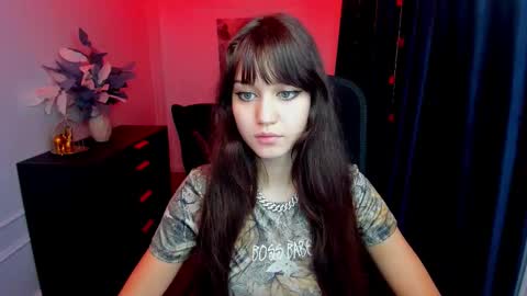 tiffanyyoun online show from November 15, 4:10 am