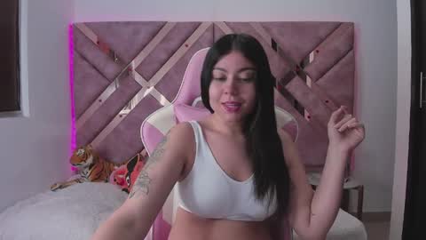 Ana online show from April 2, 4:04 pm