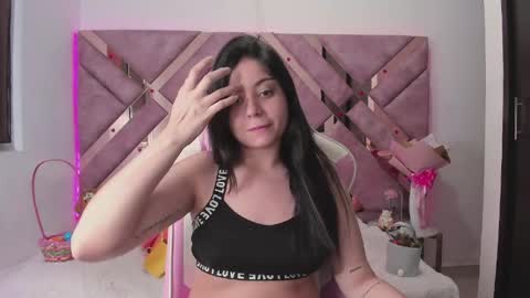 Ana online show from April 5, 5:54 pm