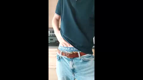 tigerjow941808 online show from March 6, 8:22 am