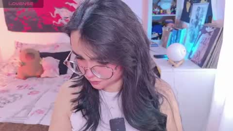 Snapshot of tigerlily__1 chatting on June 28, 4:57 pm Lilith online show from June 28, 4:57 pm