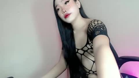 Snapshot of tight_sabrina chatting on June 11, 3:48 am tight_sabrina online show from June 11, 3:48 am