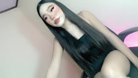 Snapshot of tight_sabrina chatting on June 12, 4:39 pm tight_sabrina online show from June 12, 4:39 pm