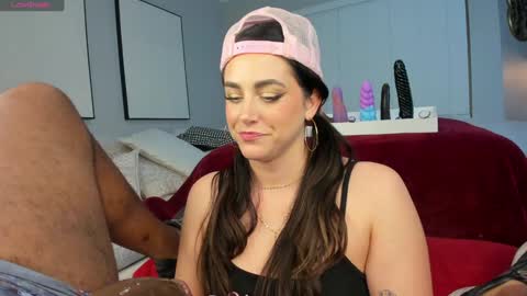 tightholestinytits online show from February 3, 10:37 pm