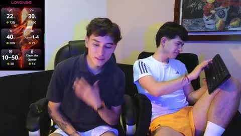 Snapshot of tightncuteass chatting on May 29, 11:47 pm Camilo online show from May 29, 11:47 pm