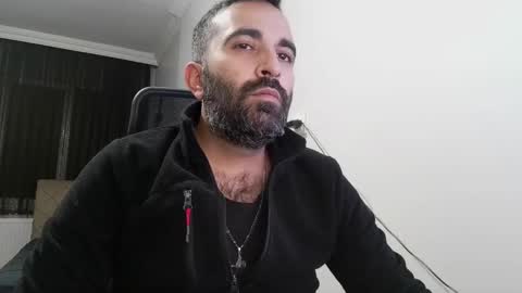 Snapshot of tiglatpleser chatting on December 1, 10:53 pm tiglatpleser online show from December 1, 10:53 pm