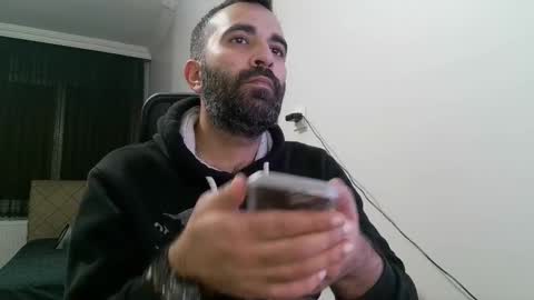 Snapshot of tiglatpleser chatting on December 3, 10:18 pm tiglatpleser online show from December 3, 10:18 pm