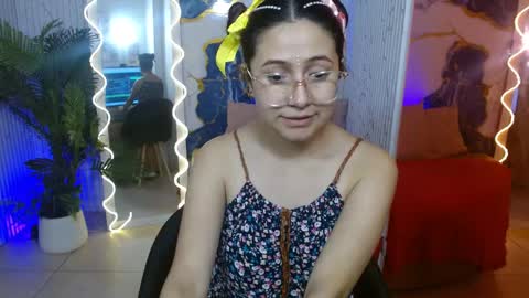 Tiiana online show from April 8, 4:01 am