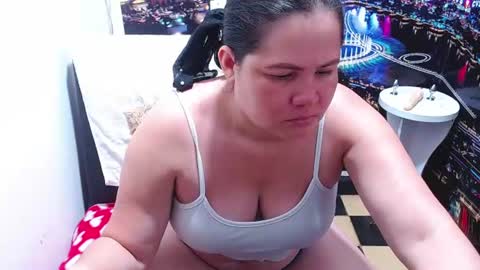 Snapshot of tila_nastyy chatting on July 2, 1:16 am Tila online show from July 2, 1:16 am