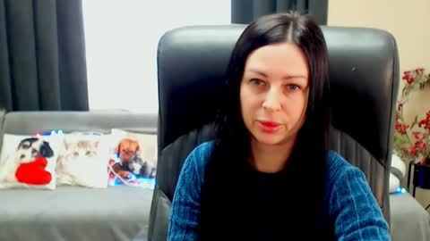 Luisa online show from April 15, 7:59 am
