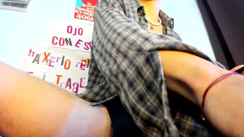 Snapshot of timewith_sebas chatting on December 31, 1:41 pm salem online show from December 31, 1:41 pm