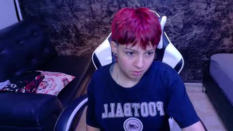 Snapshot of timoti_soft chatting on March 2, 9:43 pm Timoti online show from March 2, 9:43 pm