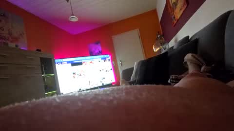 Snapshot of timschmidt112021 chatting on January 9, 1:52 am timschmidt112021 online show from January 9, 1:52 am