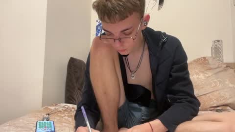 Wizard online show from December 10, 8:49 pm