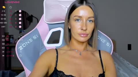 Tina online show from April 15, 10:44 am