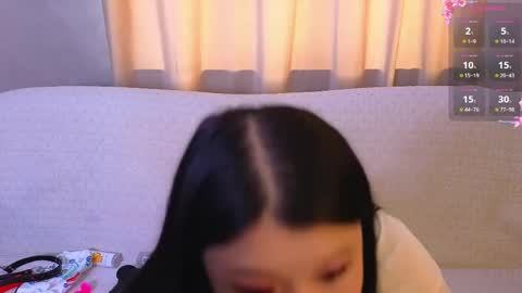 tina__kim online show from April 15, 9:27 am