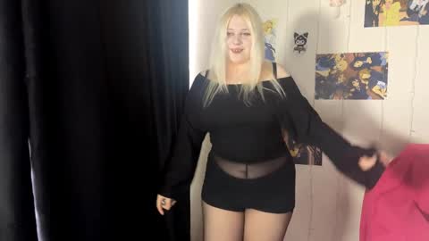 Tina  online show from April 8, 6:35 am