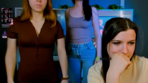 tina_golden1 online show from March 27, 3:56 pm