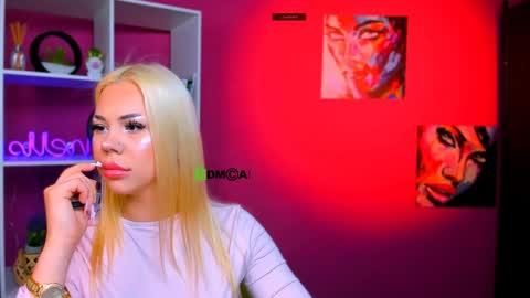 tina_golden1 online show from April 3, 4:43 am