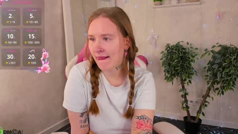 Stella online show from April 12, 1:10 am