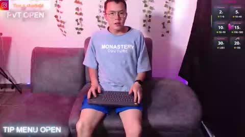 Tina N Charlie online show from April 19, 2:16 pm