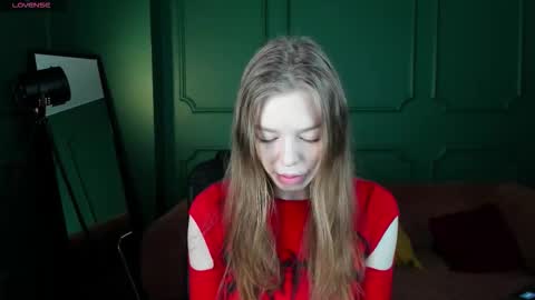 tina_tayllor__ online show from March 4, 11:27 am