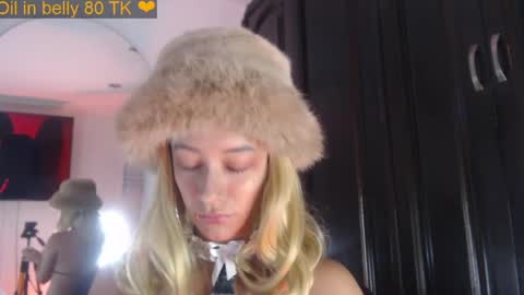 Tina Wild online show from April 8, 9:26 pm