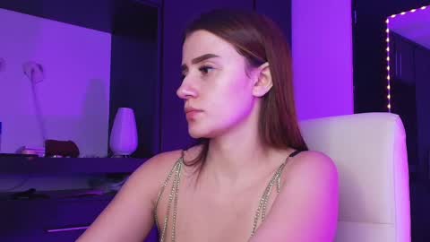 Tina  online show from March 29, 5:29 am