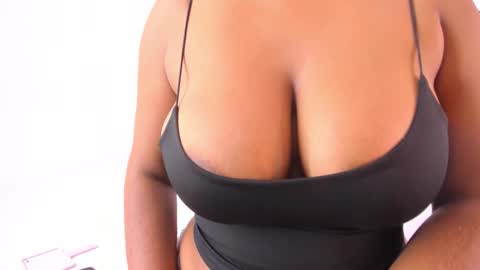 Tina online show from November 16, 12:00 pm